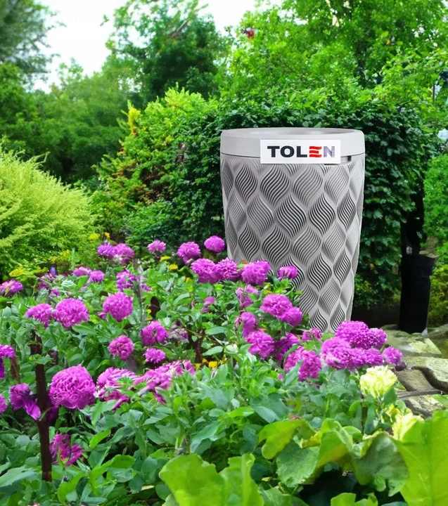 ZBIORNIK NA DESZCZÓWKĘ FLOW Z KRANIKIEM PLATYNOWY