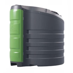 Pojedynczy szary zbiornik Kingspan FuelMaster model 2500L z zieloną obudową pompy z boku.