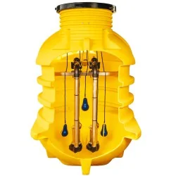 Widok na pływaki i rury w zbiorniku przepompowni ścieków