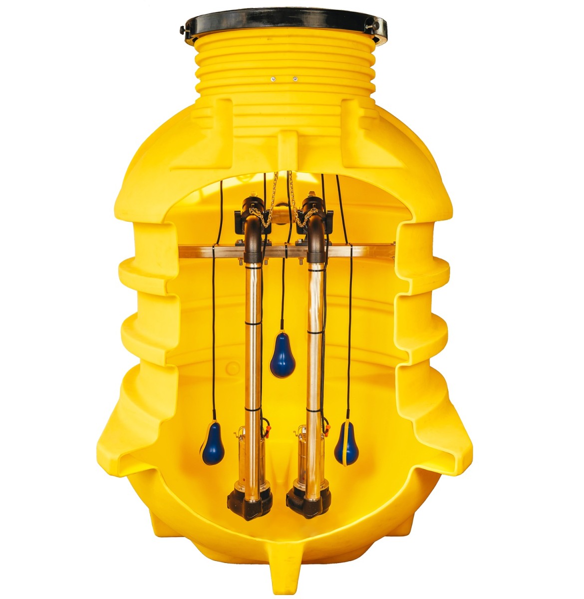 Widok na pływaki i rury w zbiorniku przepompowni ścieków Widok na pływaki i rury w zbiorniku przepompowni ścieków