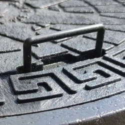 Pokrywa, właz do szamba i studni Ø800/600 PE 5 Ton | BabylonPlast klasa A15, czarna