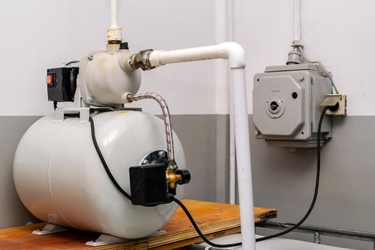 Jak działa i do czego służy hydrofor?