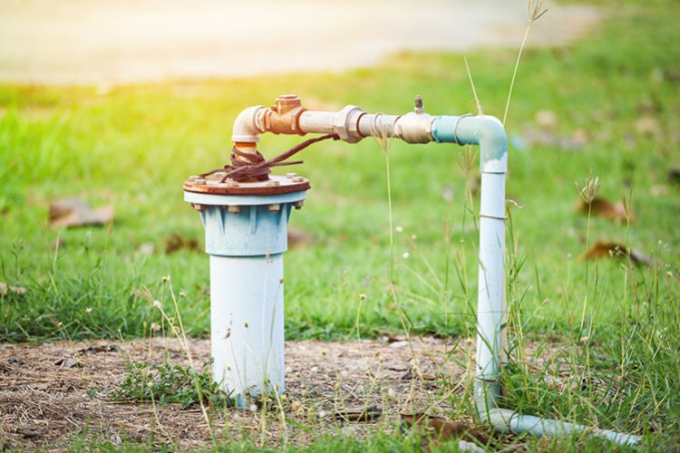 Jak działa pompa głębinowa? Jakie są jej rodzaje?