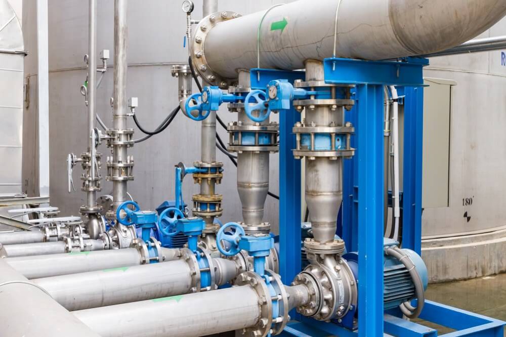 Problemy z przepompownią ścieków: Jak rozpoznać i zaradzić?