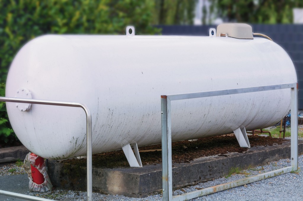 Jak wybrać odpowiedni zbiornik na benzynę do domu lub firmy?