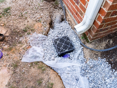 Jak zrobić drenaż wokół domu?